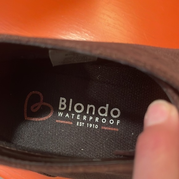 Blondo 🔥Sale🔥waterproof brown suede shoes - Picture 3 of 6